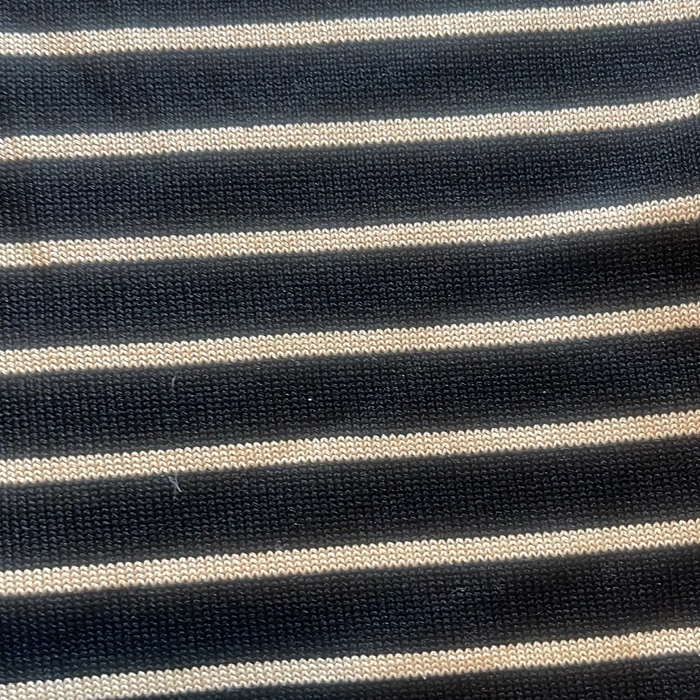 Lauren Ralph Lauren stripe sweater tank shell size small silk
Blend black - Picture 5 of 5